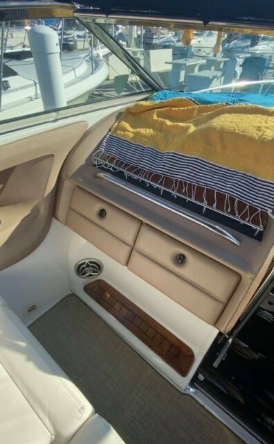 2007 COBALT BOATS 323 Cruiser