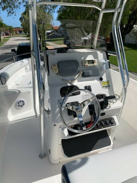 2008 Century 2200 Center Console