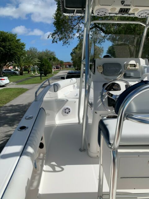 2008 Century 2200 Center Console