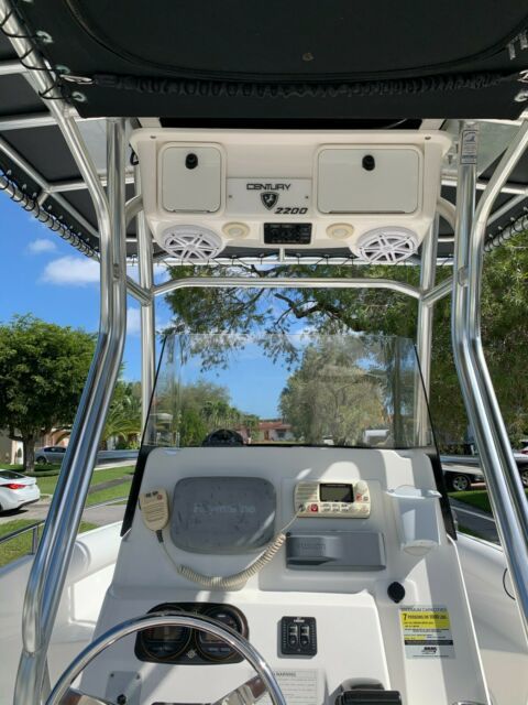 2008 Century 2200 Center Console