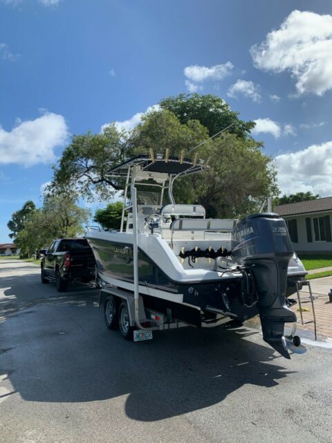 2008 Century 2200 Center Console