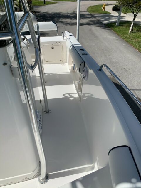 2008 Century 2200 Center Console