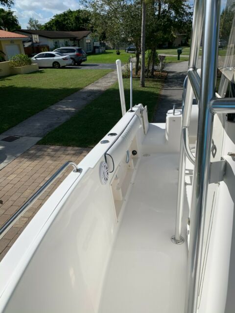 2008 Century 2200 Center Console