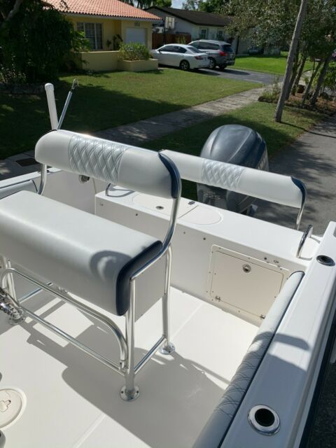 2008 Century 2200 Center Console