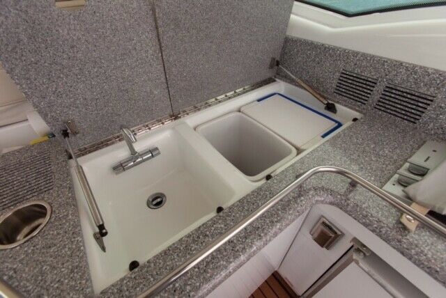 2008 Formula 45 Yacht Express Cruiser