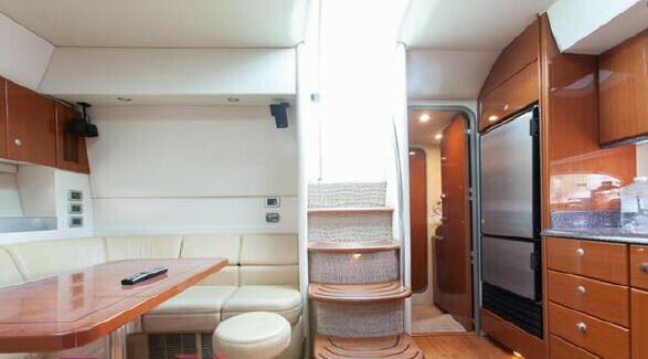 2008 Formula 45 Yacht Express Cruiser