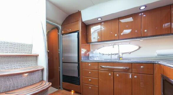 2008 Formula 45 Yacht Express Cruiser