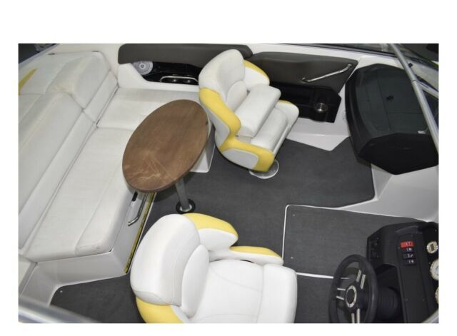 2008 Regal Bowrider 2000 Bowrider