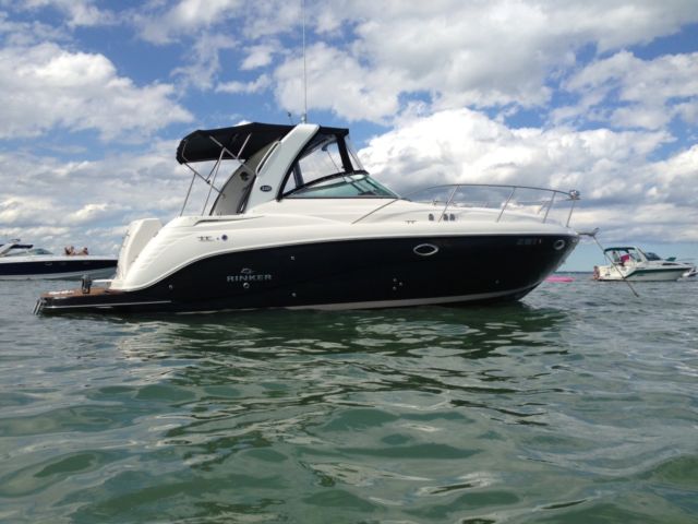 2009 Rinker 320 Express Cruiser Express Cruiser