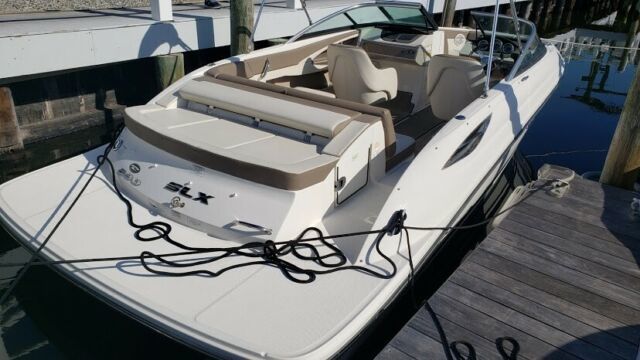 2013 Sea Ray Bowrider