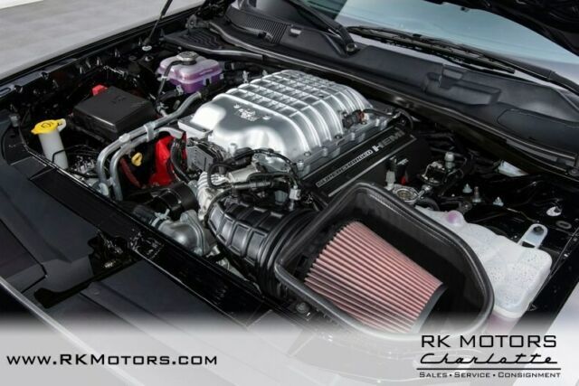 2018 Dodge Challenger 2dr Car