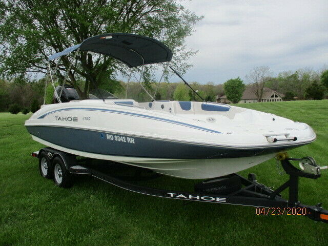 2018 TAHOE 2150 DECK BOAT W/200HP MERCURY, TRAILER AND COVER INCLUDED***OBO*** DECK BOAT