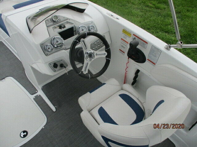 2018 TAHOE 2150 DECK BOAT W/200HP MERCURY, TRAILER AND COVER INCLUDED***OBO*** DECK BOAT