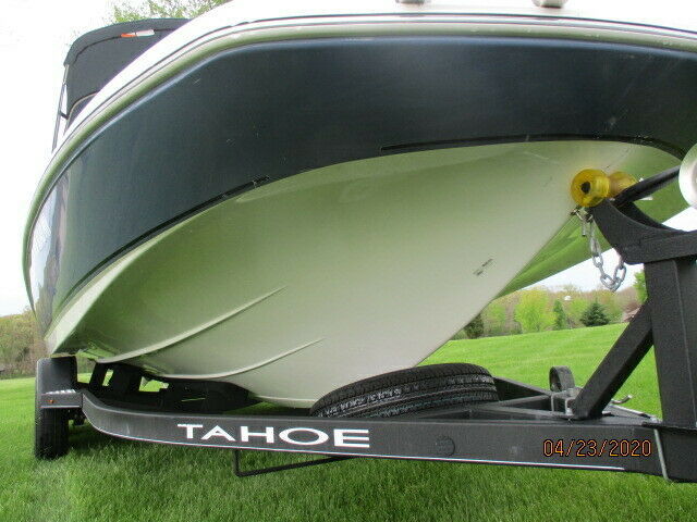 2018 TAHOE 2150 DECK BOAT W/200HP MERCURY, TRAILER AND COVER INCLUDED***OBO*** DECK BOAT