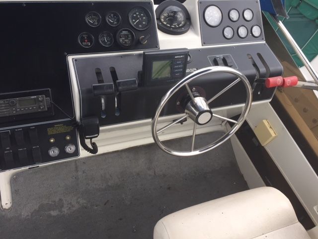 1994 Carver Boats 300 Aft Cabin
