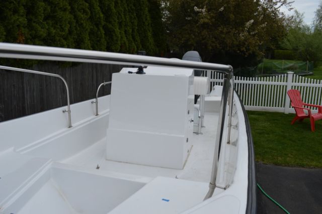 1977 Boston Whaler Montauk Center Console