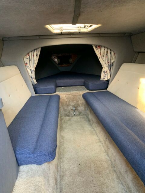 1999 Fountain 10 meter 33 foot twin 502