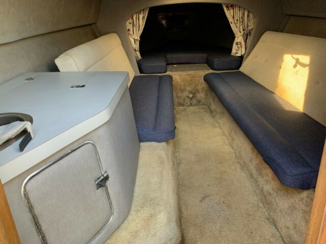 1999 Fountain 10 meter 33 foot twin 502