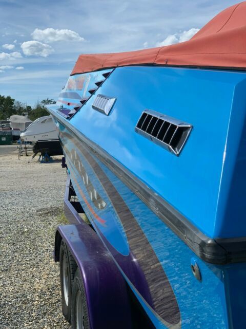 1999 Fountain 10 meter 33 foot twin 502