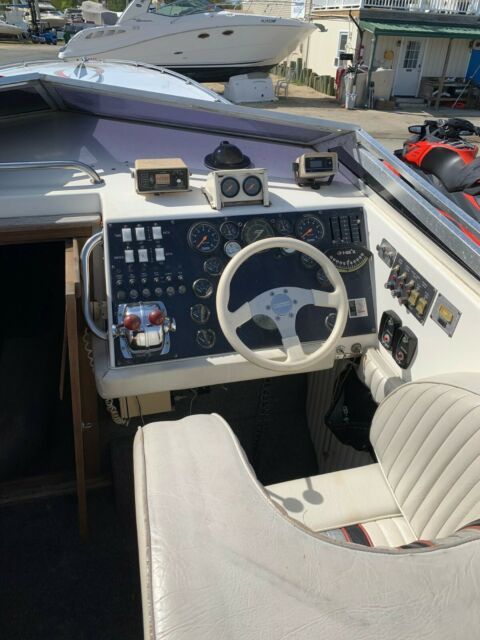 1999 Fountain 10 meter 33 foot twin 502