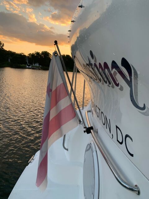 2004 Silverton Motor Yacht