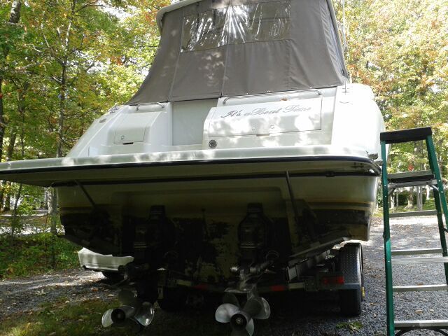 1998 REGAL COMMODORE SPORT CABIN CRUISER