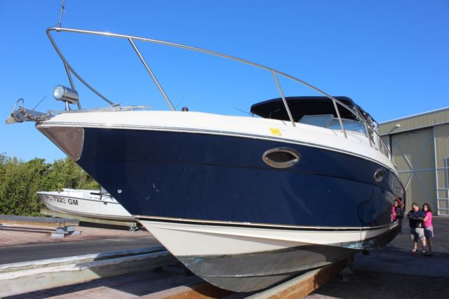 2001 Regal Commodore 3260 Cruiser