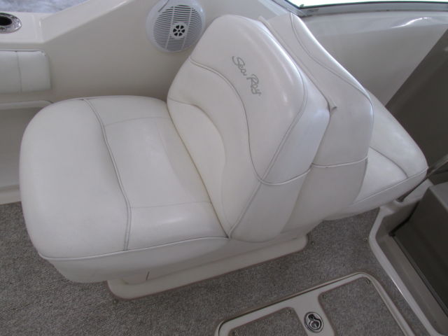 2005 Sea Ray 270 Amberjack