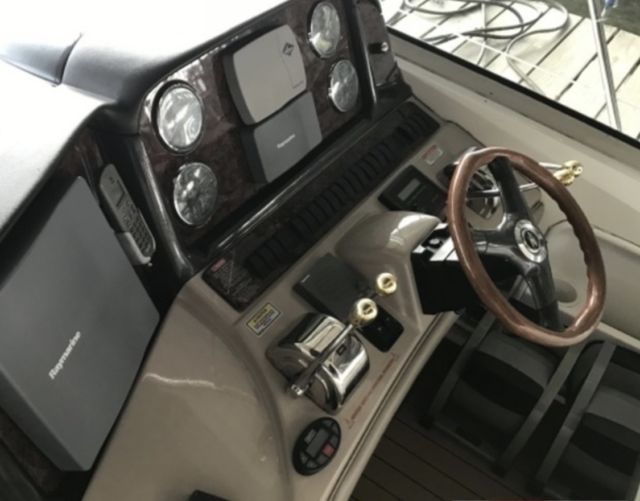 2004 Sea Ray Sundancer 420 Cruiser