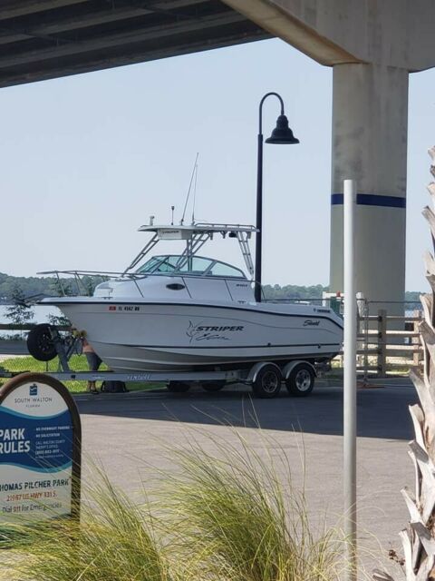 2003 Seaswirl 2101 DC saltwate