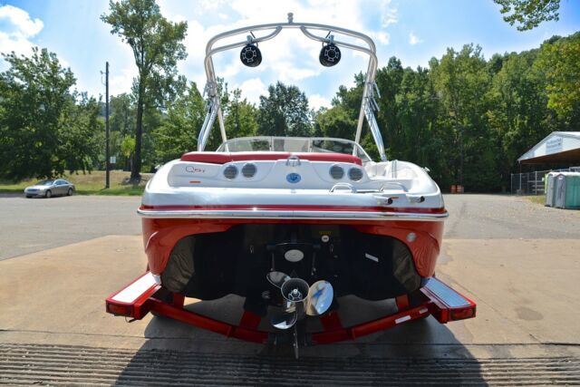 2009 Tahoe Q-5i Xtreme Wake Bowrider