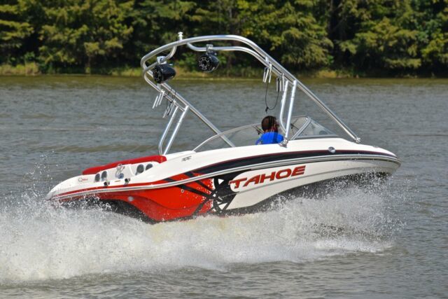2009 Tahoe Q-5i Xtreme Wake Bowrider