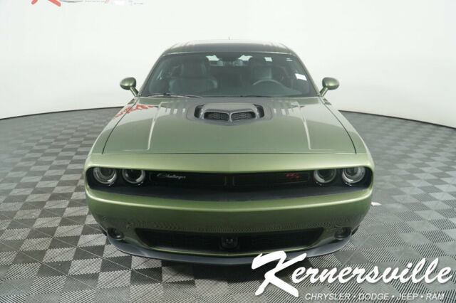 2018 Dodge Challenger Coupe